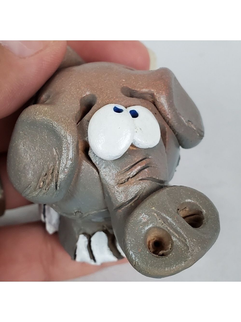 VTG signed Chubby hand molded tiny silly Elephant figurine - Picture 11 of 11
